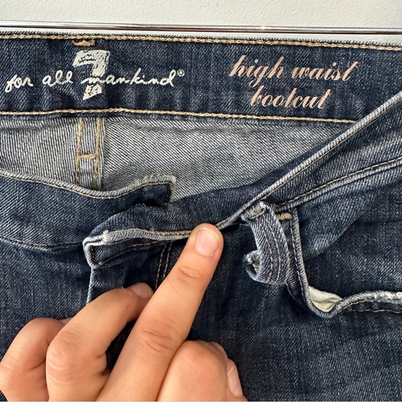 7 for All Mankind Bootcut Dark Wash - Picture 2 of 5